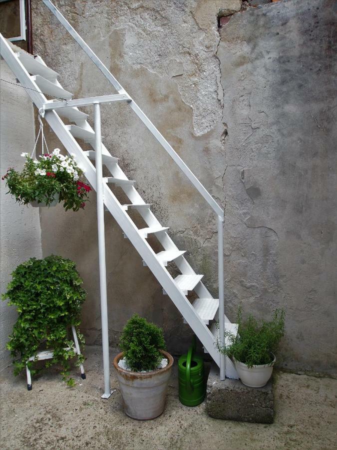 Chic Apartment Ζάγκρεμπ Εξωτερικό φωτογραφία